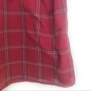 Socialite Tops - Cute off-shoulder Plaid Socialite top! Socialite Tops - Cute off-shoulder Plaid Socialite top!